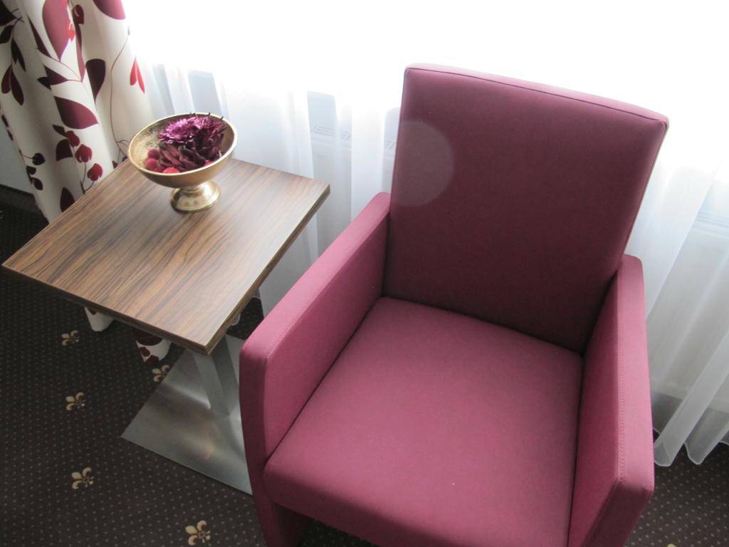 Hotel Rothkamp Frechen Extérieur photo