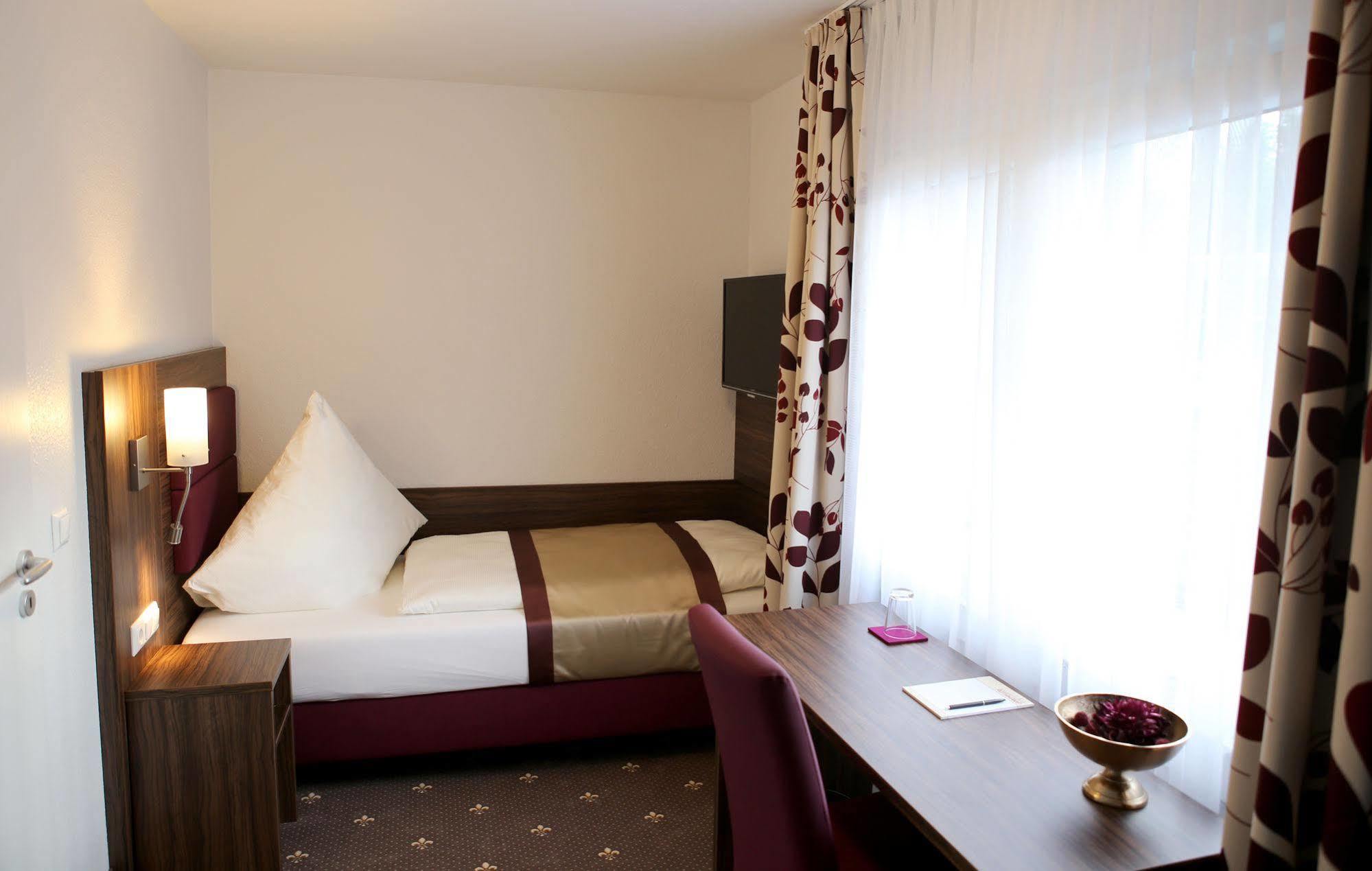 Hotel Rothkamp Frechen Extérieur photo